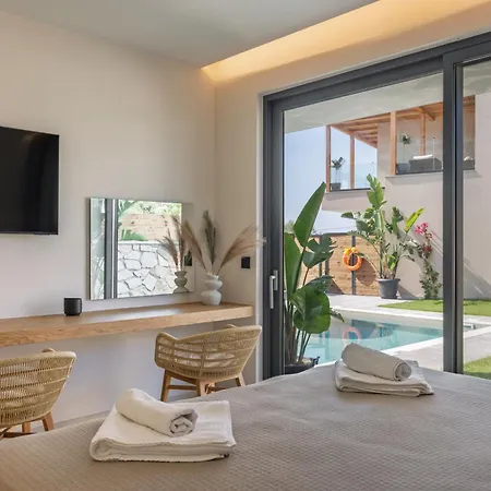 Cameo Luxury Villa *