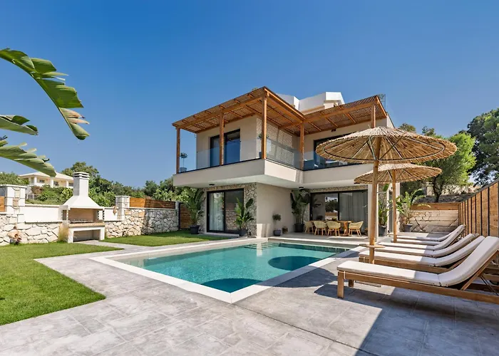 Cameo Luxury Villa *