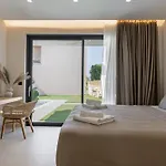 Cameo Luxury ラガナス