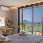 Cameo Luxury ラガナス