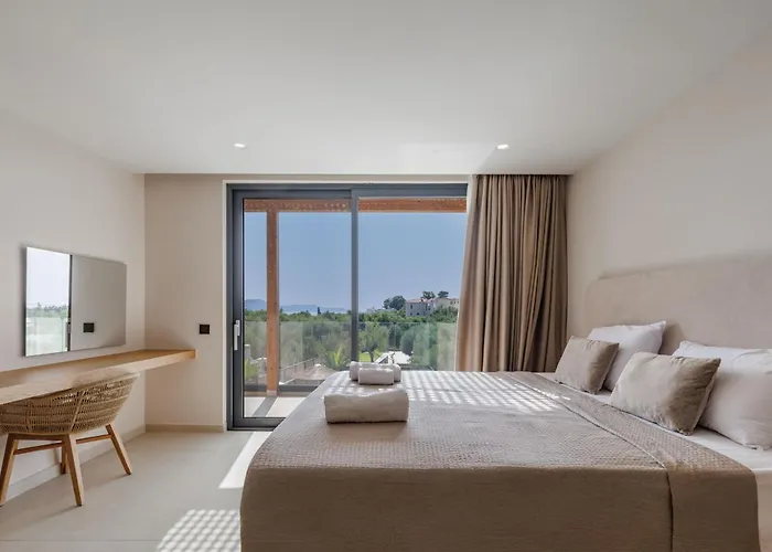 Cameo Luxury Villa *